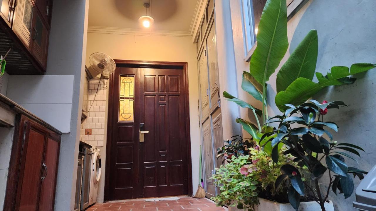 T Home Balcony Homestay Ханой Екстериор снимка