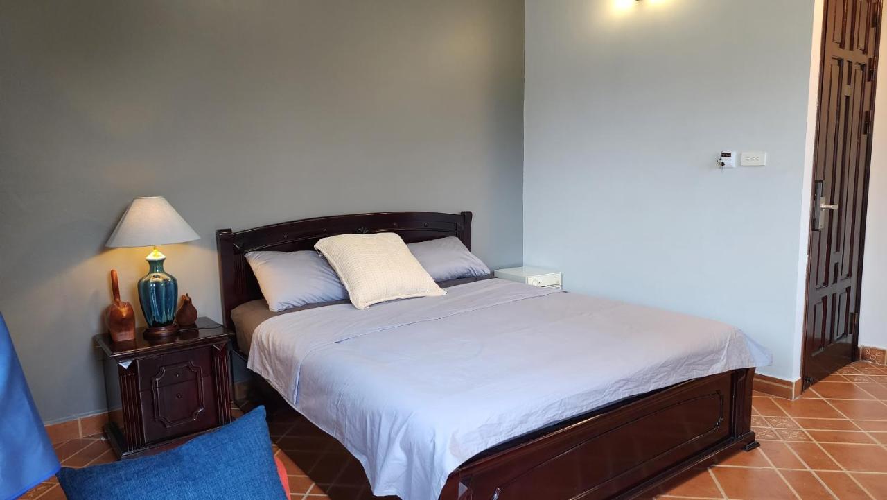 T Home Balcony Homestay Ханой Екстериор снимка