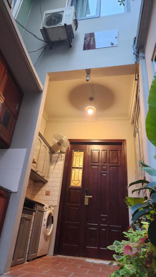 T Home Balcony Homestay Ханой Екстериор снимка