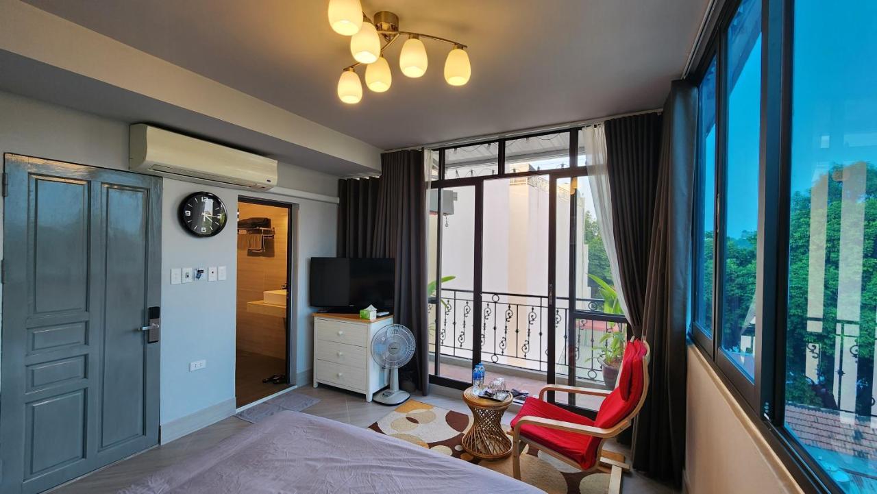 T Home Balcony Homestay Ханой Екстериор снимка